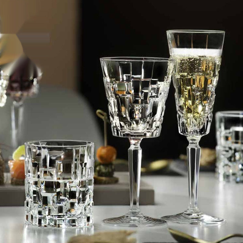 Elevate Your Drinking Experience with Our Crystal Wine Glass Home Use Set