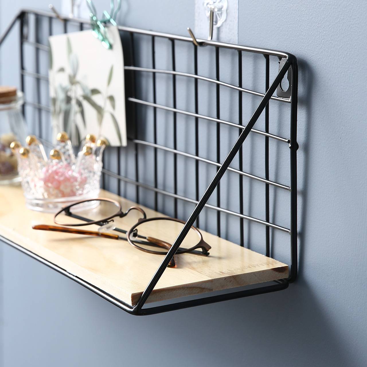 Bedroom Furnishings Wall Decoration Racks